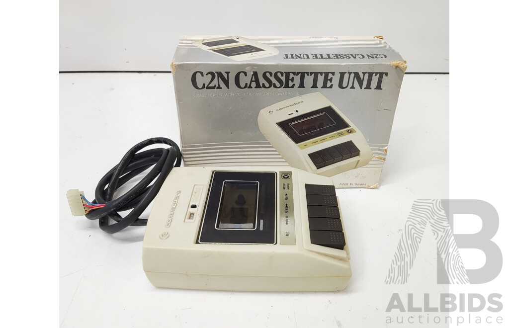 Vic 20 Computer Storage Commodore VIC-20 Desktop Computer - Lot 1484743 | ALLBIDS