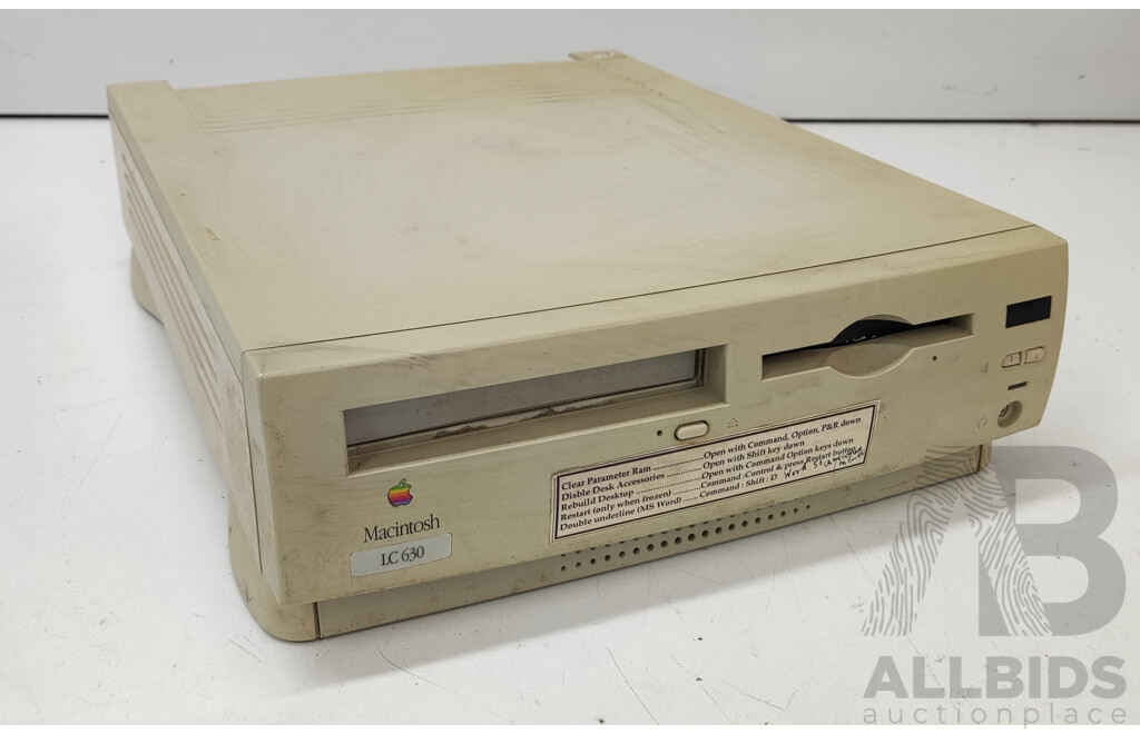 Apple (M3076) Macintosh LC630 Desktop Computer