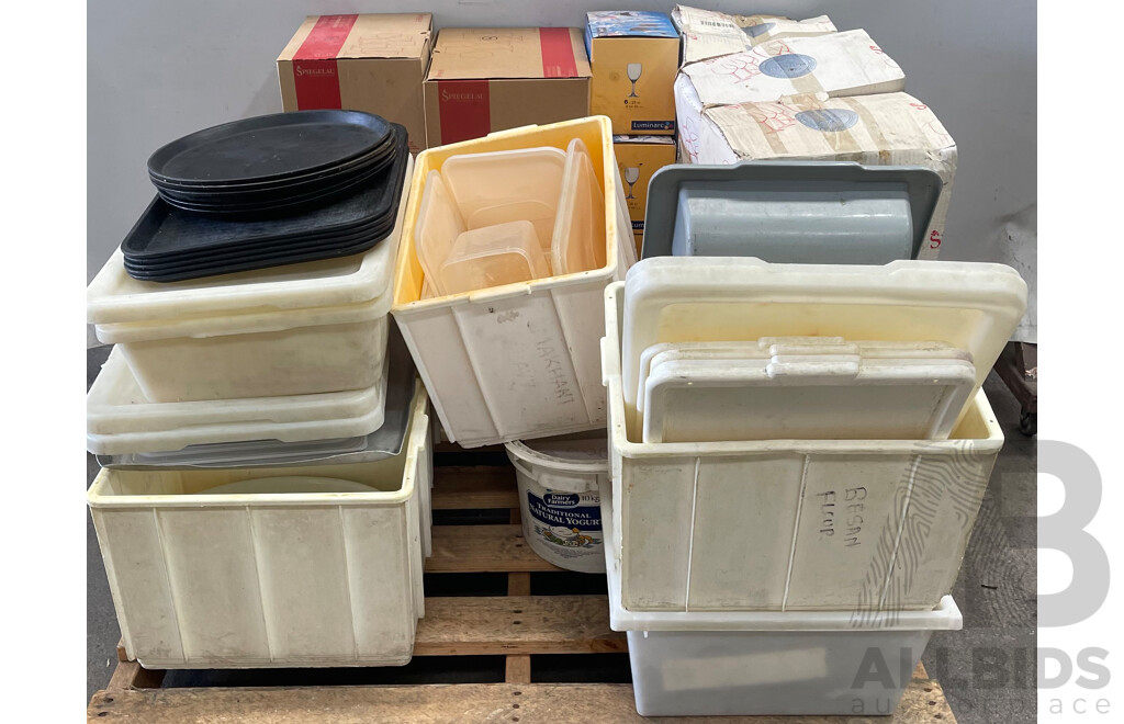 Glassware, Dinnerware and Catering - Lot 1458917 | ALLBIDS
