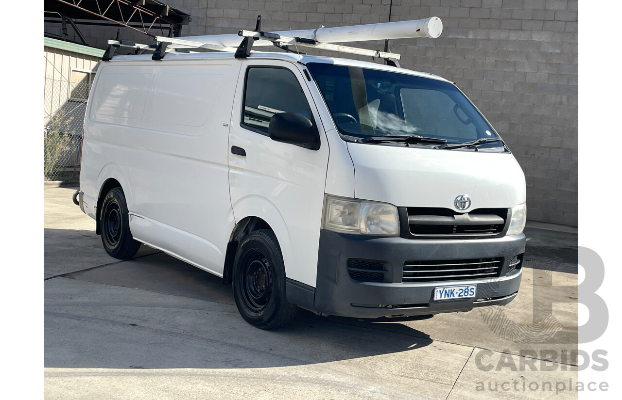 12/2006 Toyota Hiace LWB TRH201R MY07 4d Van White 2.7L