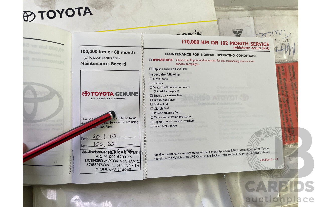 12/2006 Toyota Hiace LWB TRH201R MY07 4d Van White 2.7L