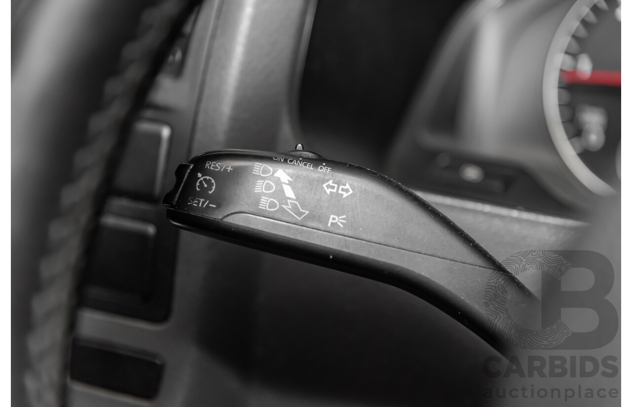 5/2010 Volkswagen Multivan 132 TDI Comfortline T5 MY10 4d Wagon Grey 2.0L Turbo Diesel