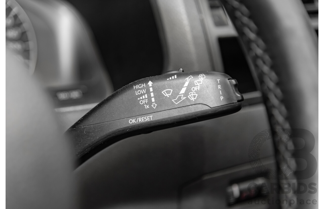 5/2010 Volkswagen Multivan 132 TDI Comfortline T5 MY10 4d Wagon Grey 2.0L Turbo Diesel