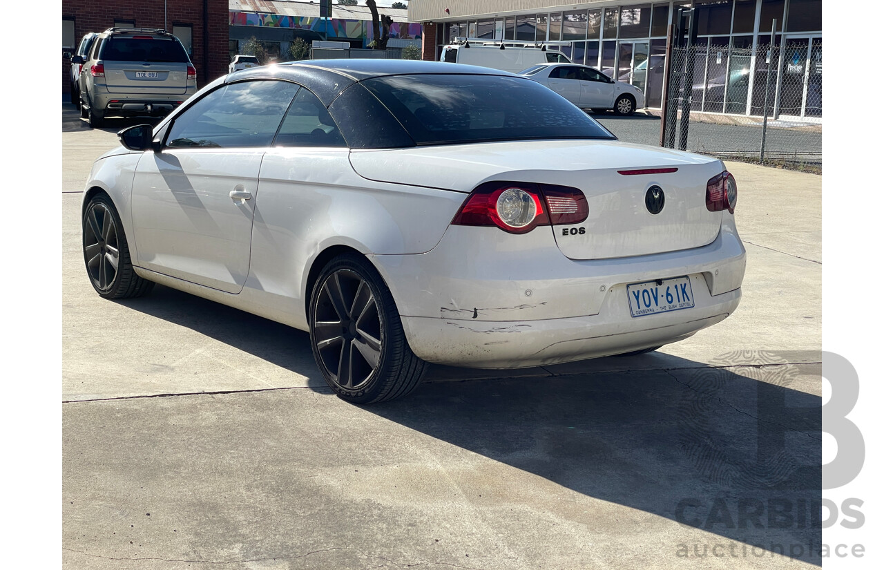 1/2010 Volkswagen EOS 103 TDI 1F MY09 UPGRADE 2d Convertible White 2.0L