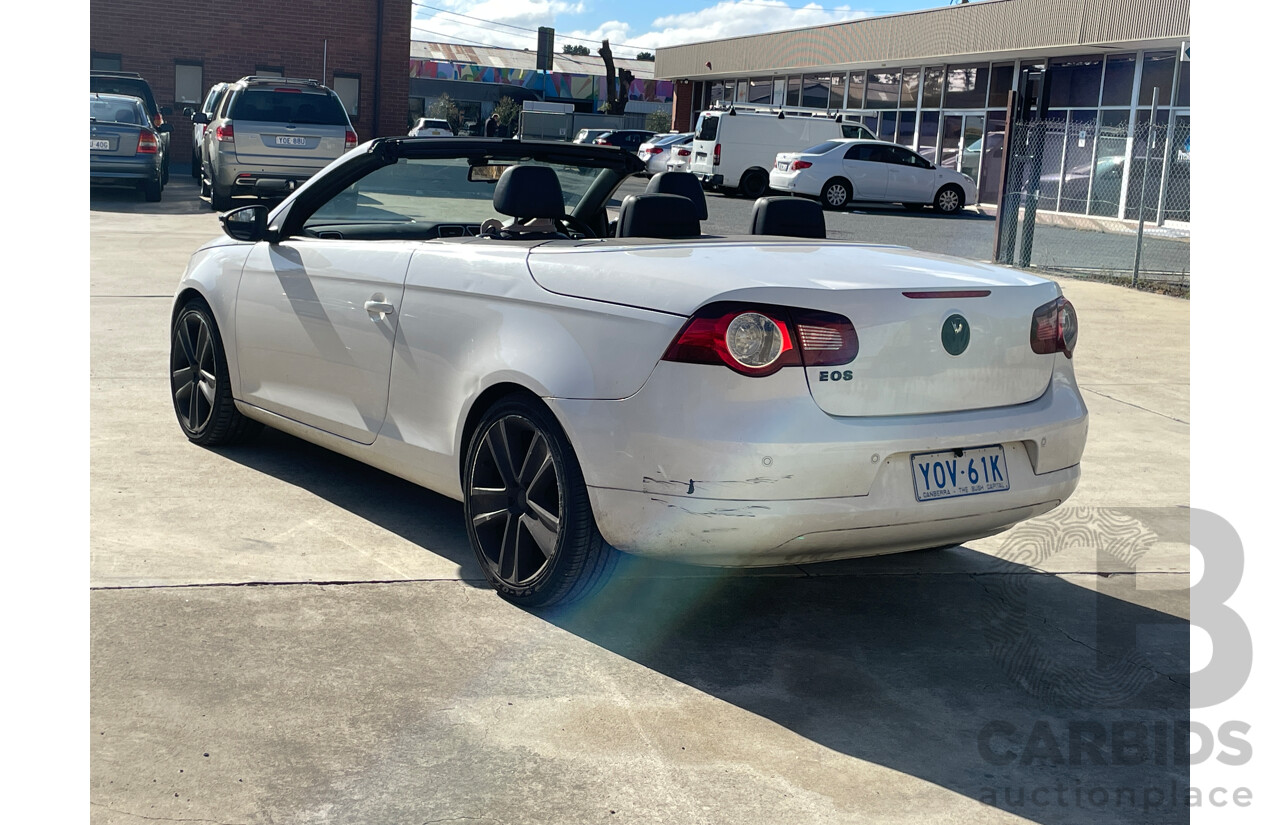 1/2010 Volkswagen EOS 103 TDI 1F MY09 UPGRADE 2d Convertible White 2.0L