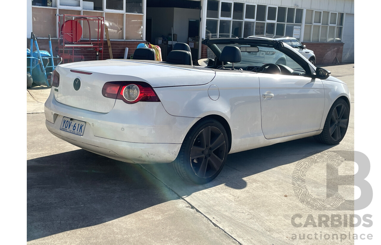 1/2010 Volkswagen EOS 103 TDI 1F MY09 UPGRADE 2d Convertible White 2.0L