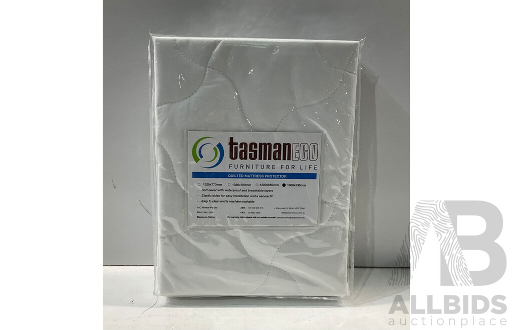 TASMAN-ECO - Cot Fitted Sheet (X 4), Fitted Sheet (Compact X 2) & Quilted Mattress Protector - Lot of 7 - Estimated Total ORP $179.99