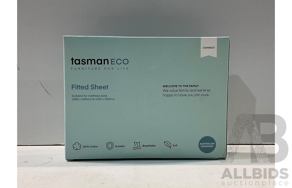TASMAN-ECO - Cot Fitted Sheet (X 4), Fitted Sheet (Compact X 2) & Quilted Mattress Protector - Lot of 7 - Estimated Total ORP $179.99