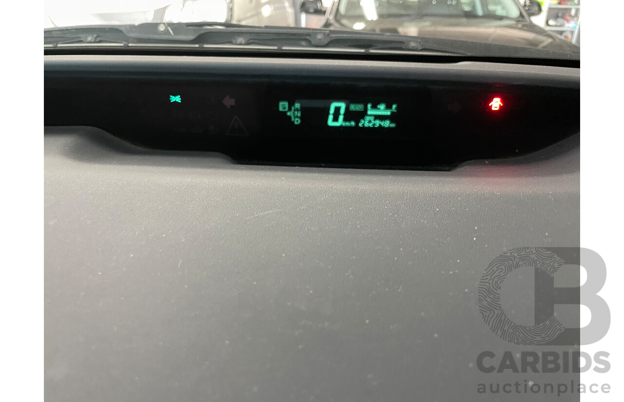 7/2004 Toyota Prius Hybrid NHW20R 5d Hatchback Green 1.5L