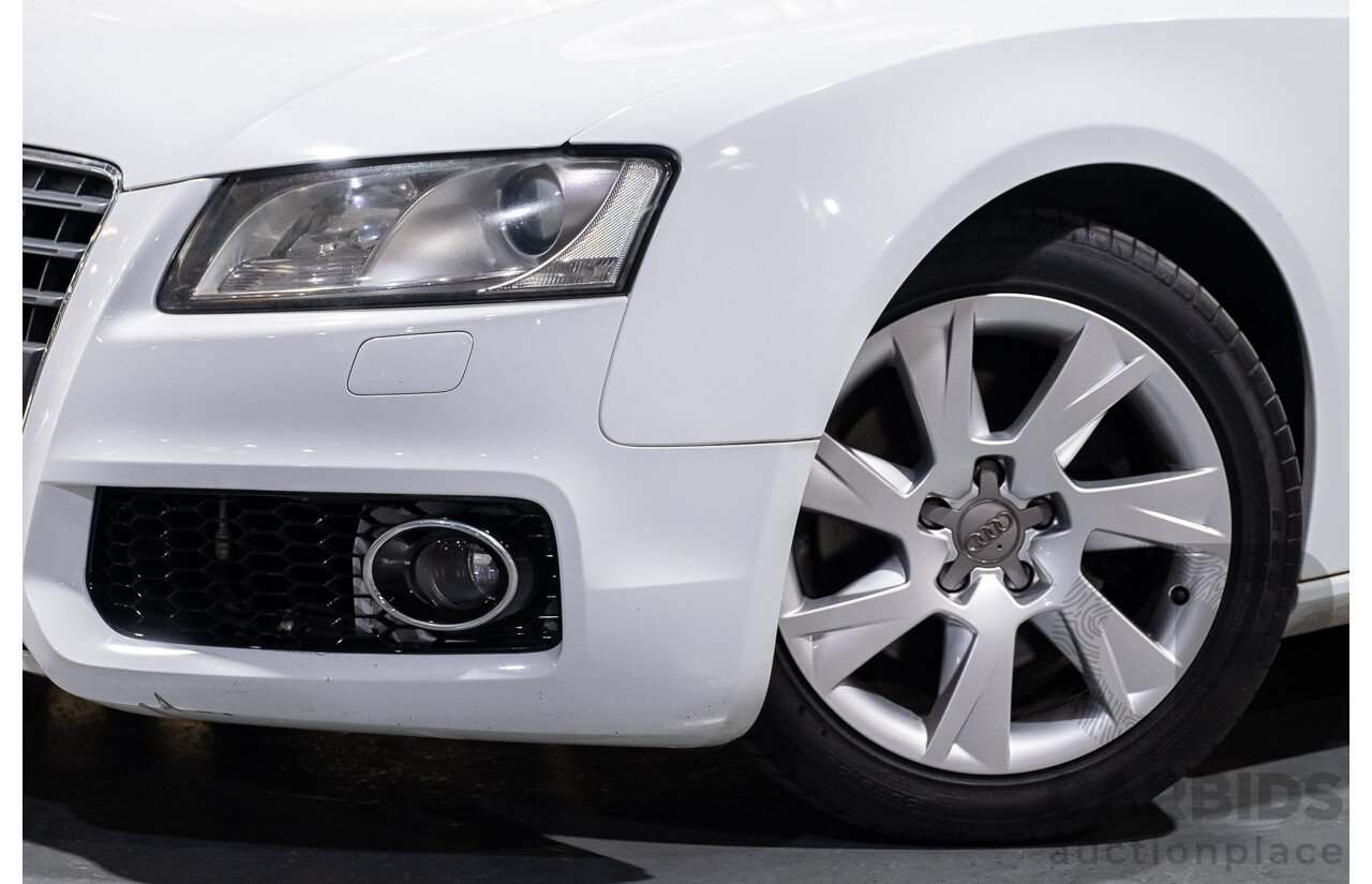 6/2011 Audi A5 Sportback 2.0 TFSI 8T MY11 5d Hatchback White Turbo 2.0L