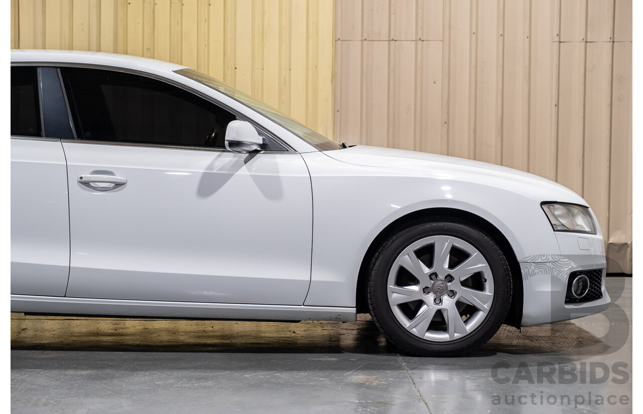 6/2011 Audi A5 Sportback 2.0 TFSI 8T MY11 5d Hatchback White Turbo 2.0L