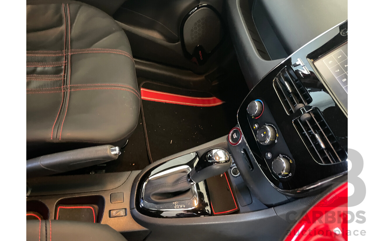 10/2014 Renault Clio  X98 5d Hatchback Red 1.2L