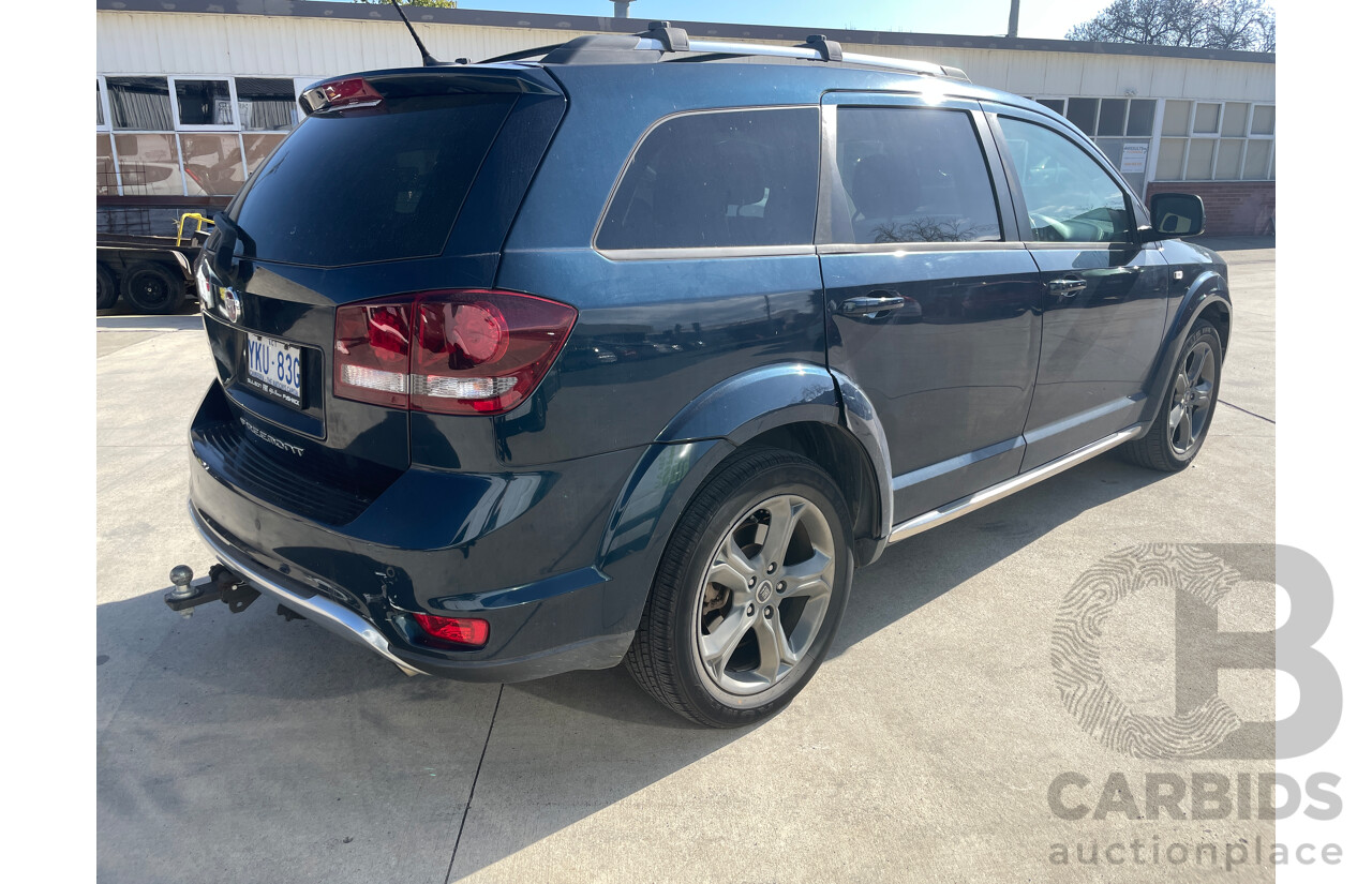 4/2015 Fiat Freemont Crossroad JF MY15 4d Wagon Blue 3.6L