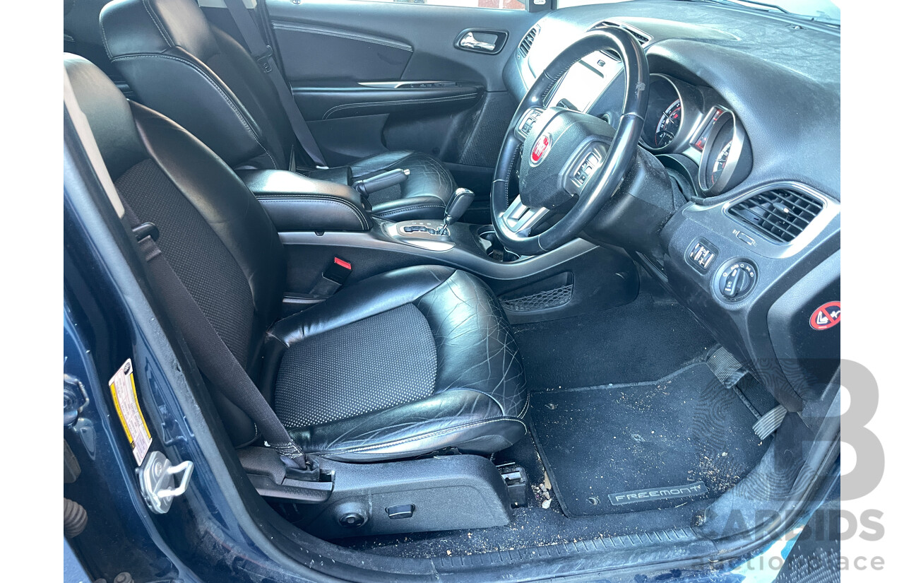 4/2015 Fiat Freemont Crossroad JF MY15 4d Wagon Blue 3.6L