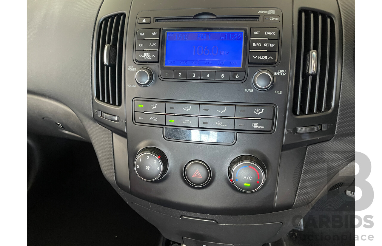 7/2010 Hyundai i30 SX FD MY10 5d Hatchback Red 1.6L