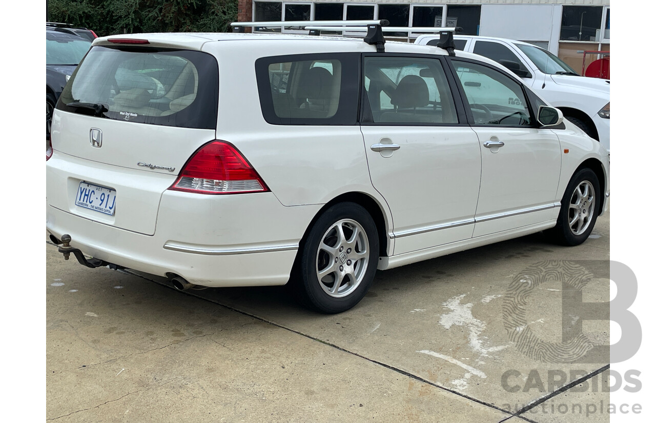 2/2005 Honda Odyssey  20 4d Wagon White 2.4L