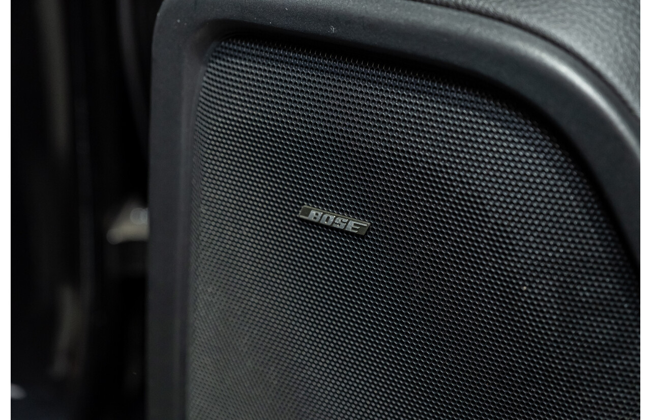 10/2016 Porsche Cayenne Diesel Platinum Edition SERIES 2 4d Wagon Black Turbo Diesel V6 3.0L