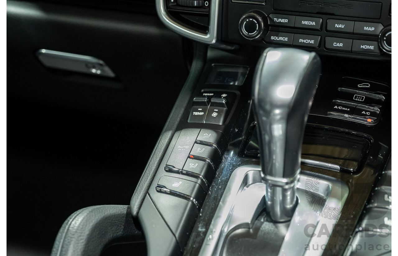 10/2016 Porsche Cayenne Diesel Platinum Edition SERIES 2 4d Wagon Black Turbo Diesel V6 3.0L