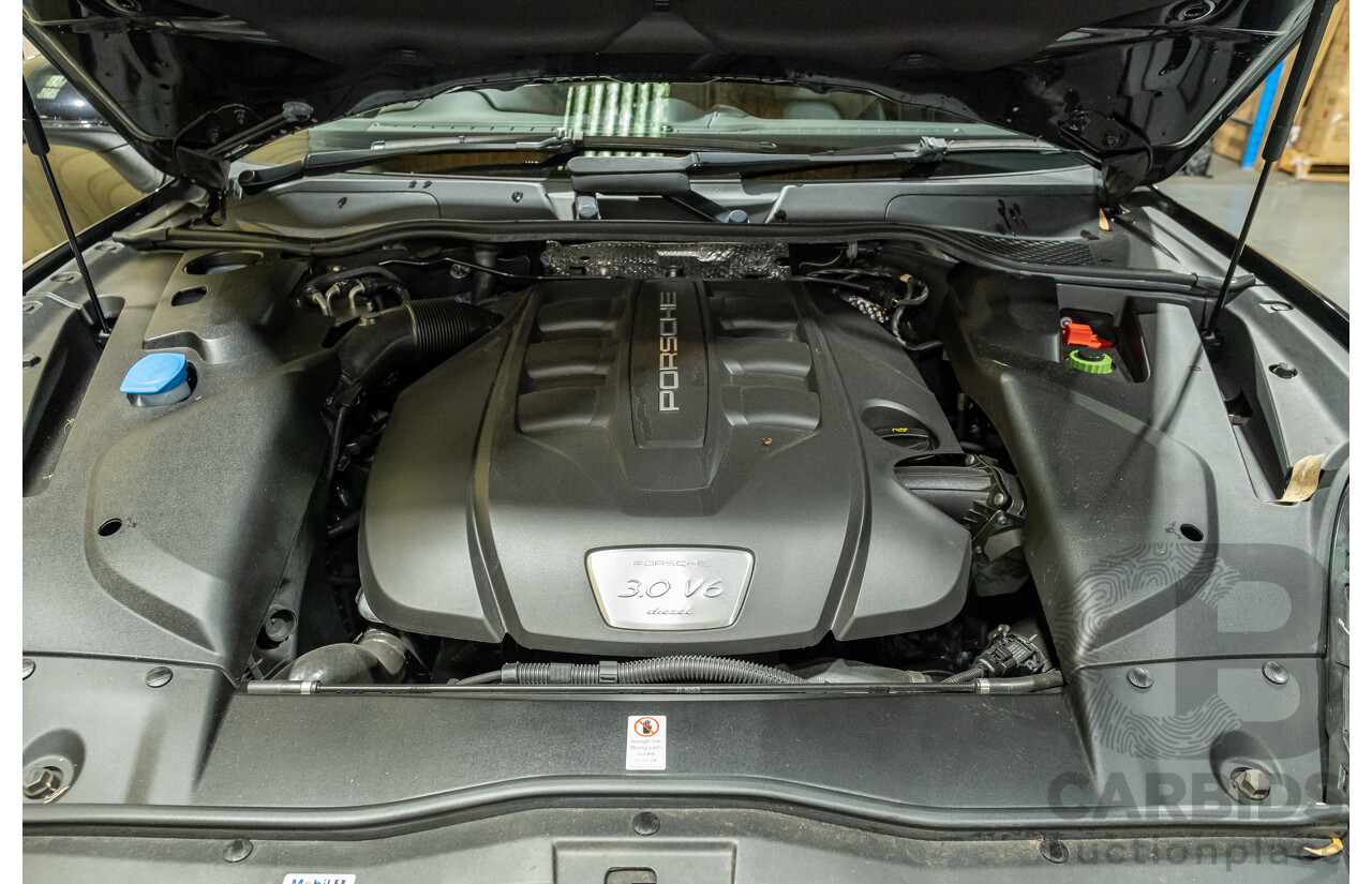 10/2016 Porsche Cayenne Diesel Platinum Edition SERIES 2 4d Wagon Black Turbo Diesel V6 3.0L