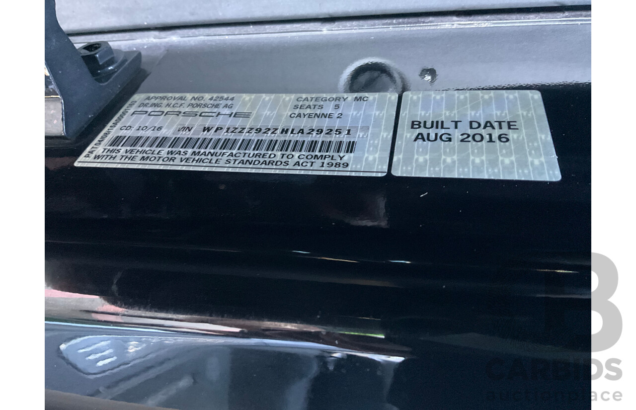 10/2016 Porsche Cayenne Diesel Platinum Edition SERIES 2 4d Wagon Black Turbo Diesel V6 3.0L