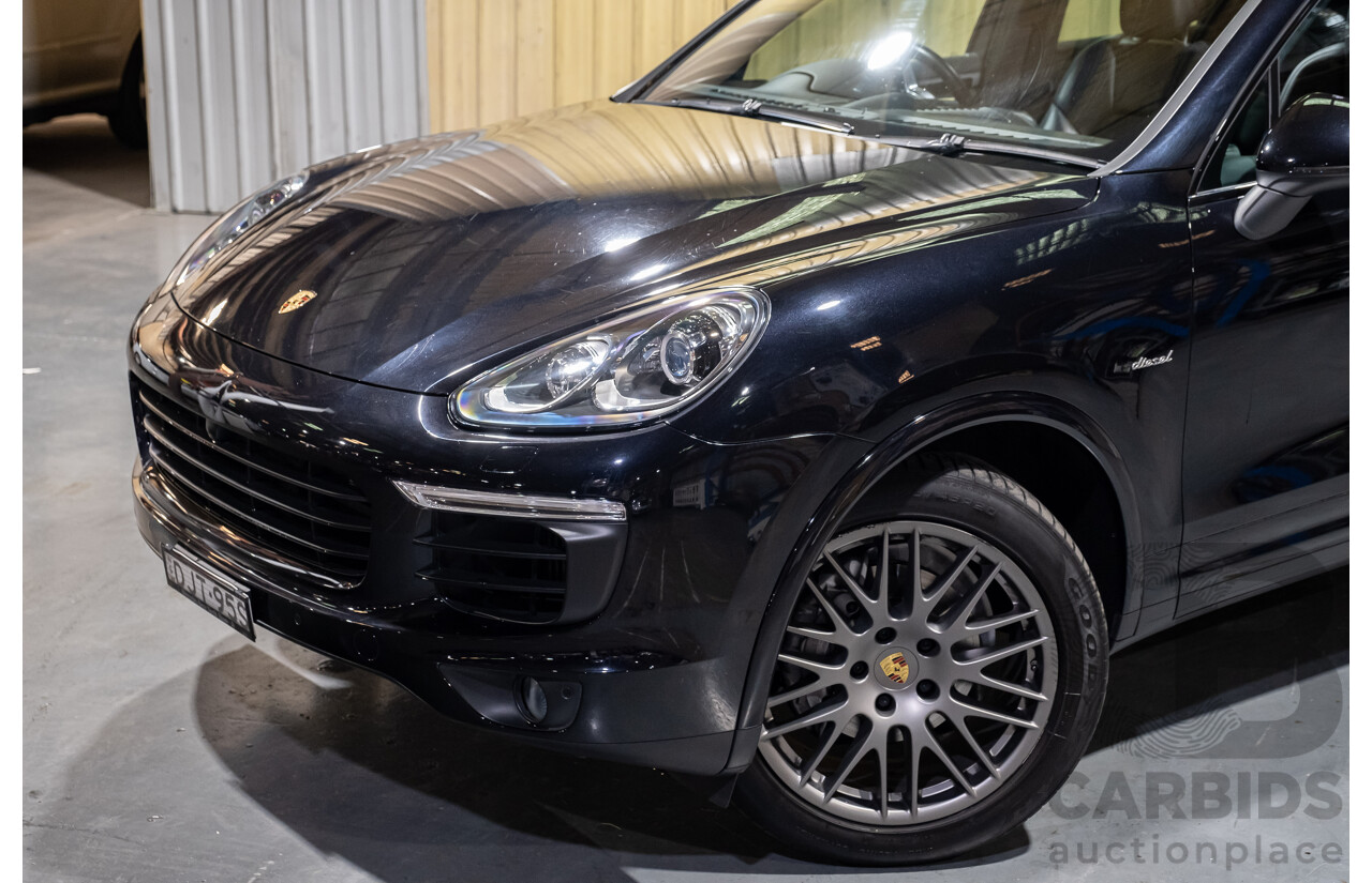 10/2016 Porsche Cayenne Diesel Platinum Edition SERIES 2 4d Wagon Black Turbo Diesel V6 3.0L