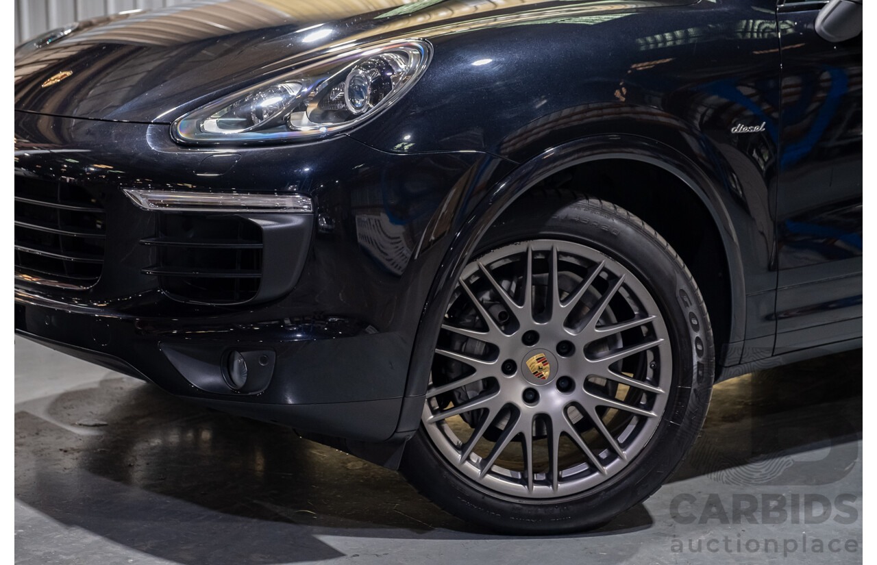 10/2016 Porsche Cayenne Diesel Platinum Edition SERIES 2 4d Wagon Black Turbo Diesel V6 3.0L