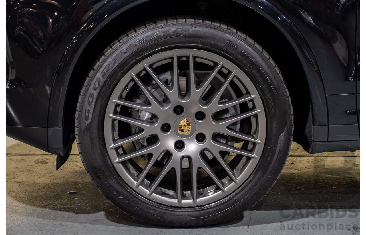 10/2016 Porsche Cayenne Diesel Platinum Edition SERIES 2 4d Wagon Black Turbo Diesel V6 3.0L