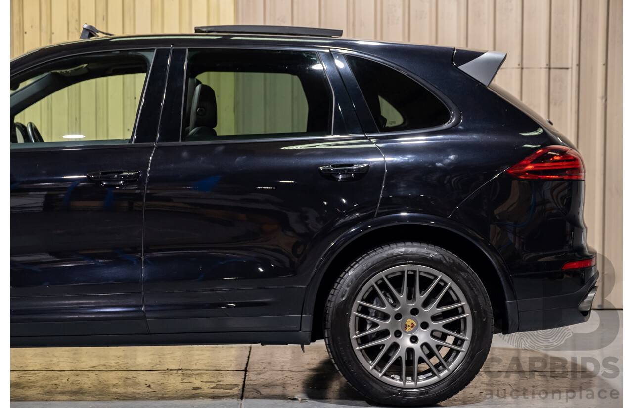 10/2016 Porsche Cayenne Diesel Platinum Edition SERIES 2 4d Wagon Black Turbo Diesel V6 3.0L