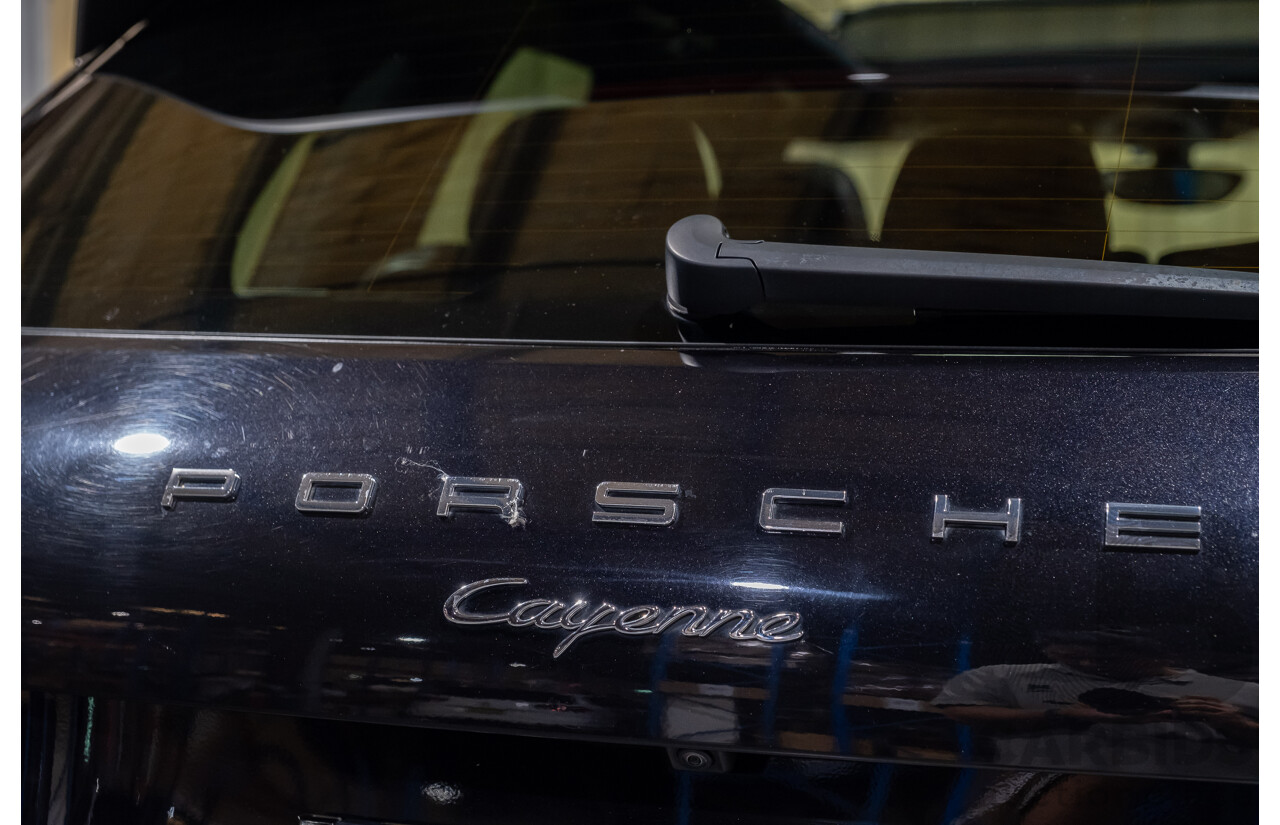 10/2016 Porsche Cayenne Diesel Platinum Edition SERIES 2 4d Wagon Black Turbo Diesel V6 3.0L