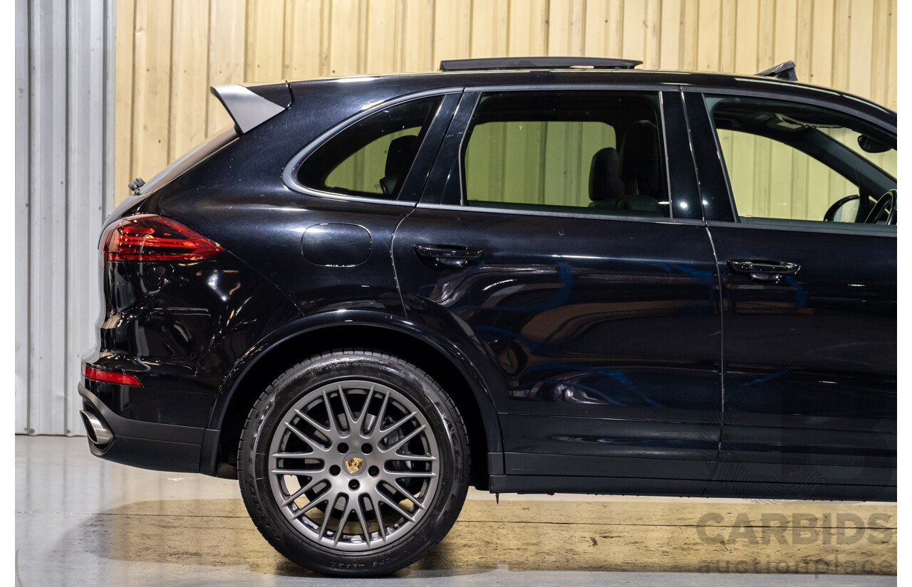 10/2016 Porsche Cayenne Diesel Platinum Edition SERIES 2 4d Wagon Black Turbo Diesel V6 3.0L