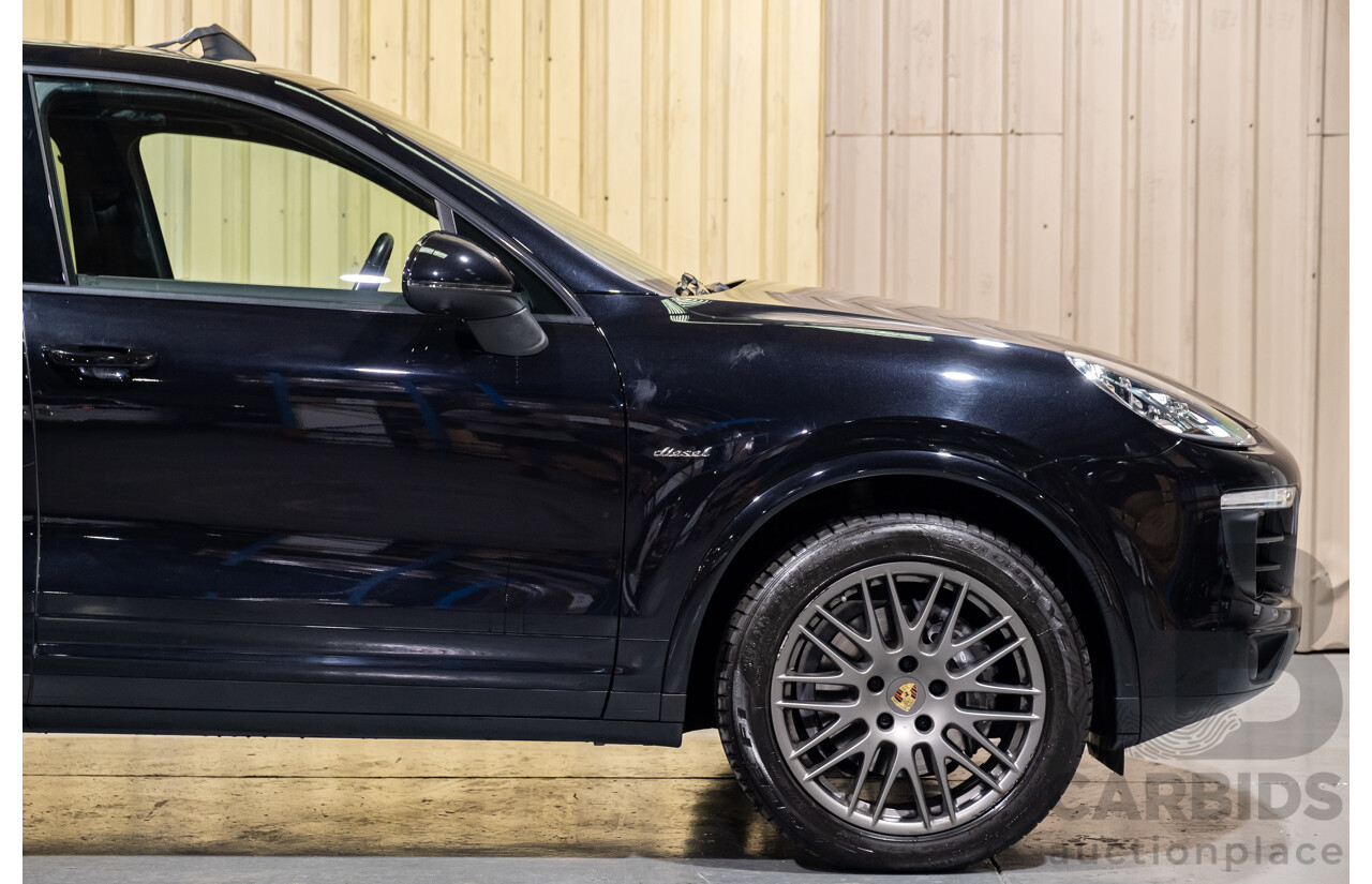 10/2016 Porsche Cayenne Diesel Platinum Edition SERIES 2 4d Wagon Black Turbo Diesel V6 3.0L