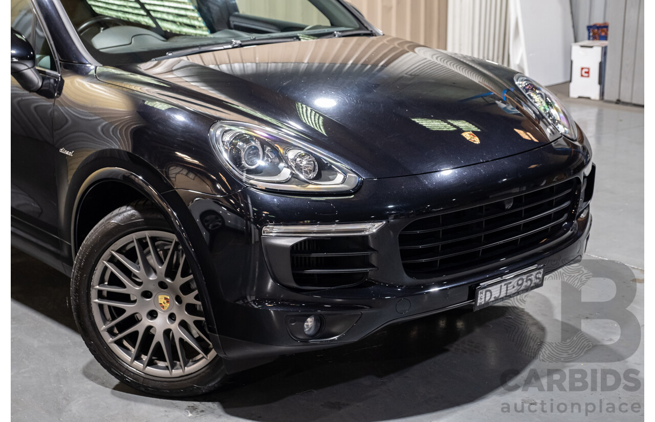 10/2016 Porsche Cayenne Diesel Platinum Edition SERIES 2 4d Wagon Black Turbo Diesel V6 3.0L