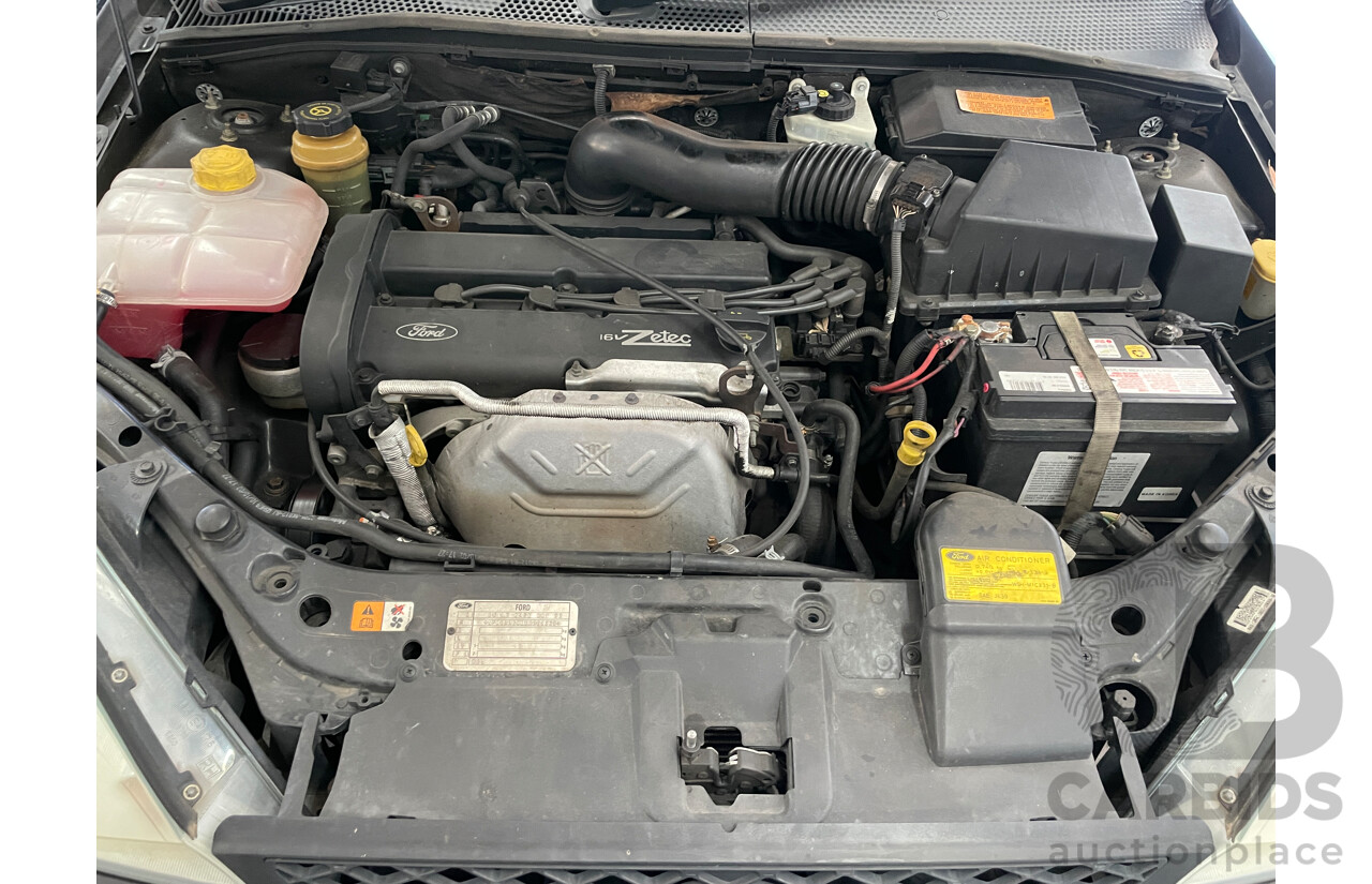 12/2002 Ford Focus Zetec LR 3d Hatchback Black 2.0L