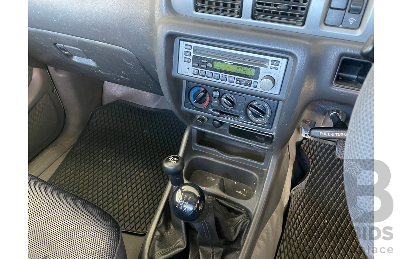 1/2005 Ford Courier GL (4x4) PH C/Chas White 2.5L