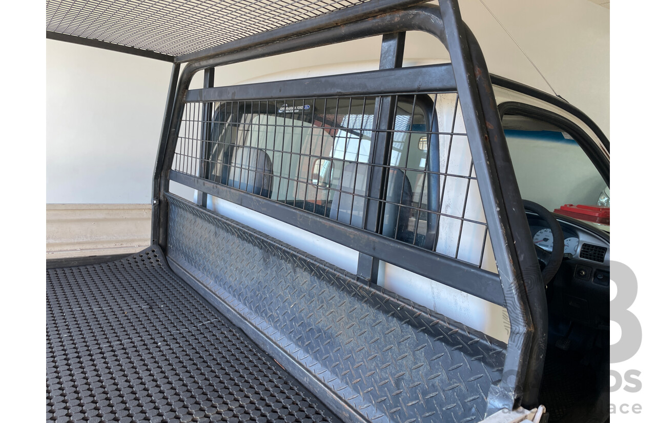 1/2005 Ford Courier GL (4x4) PH C/Chas White 2.5L