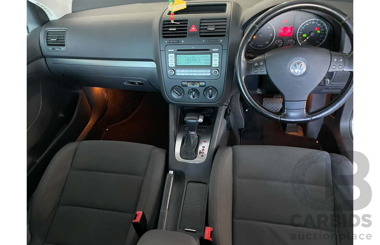 8/2006 Volkswagen Golf 2.0 TDI Comfortline 1K 5d Hatchback White 2.0L