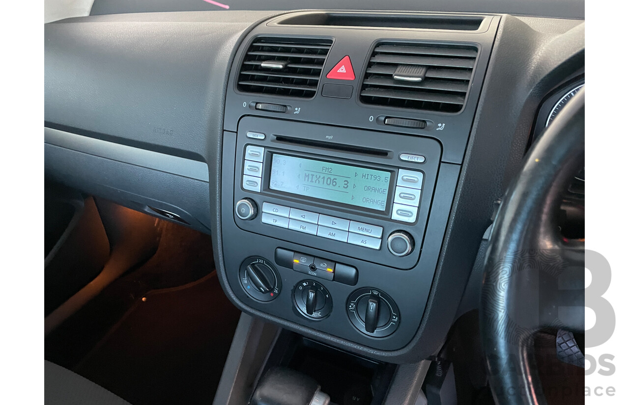 8/2006 Volkswagen Golf 2.0 TDI Comfortline 1K 5d Hatchback White 2.0L