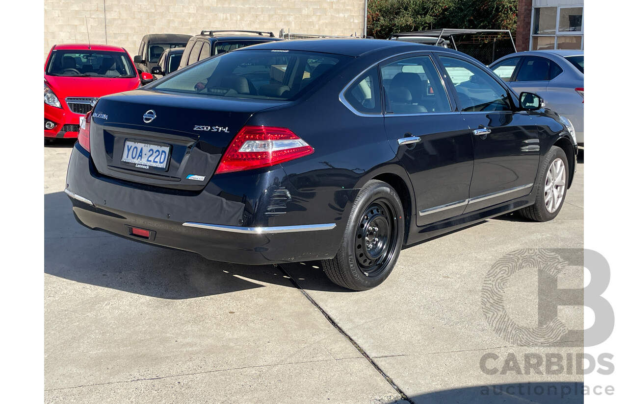 9/2011 Nissan Maxima 250 ST-L J32 MY11 SERIES 3 4d Sedan Black 2.5L