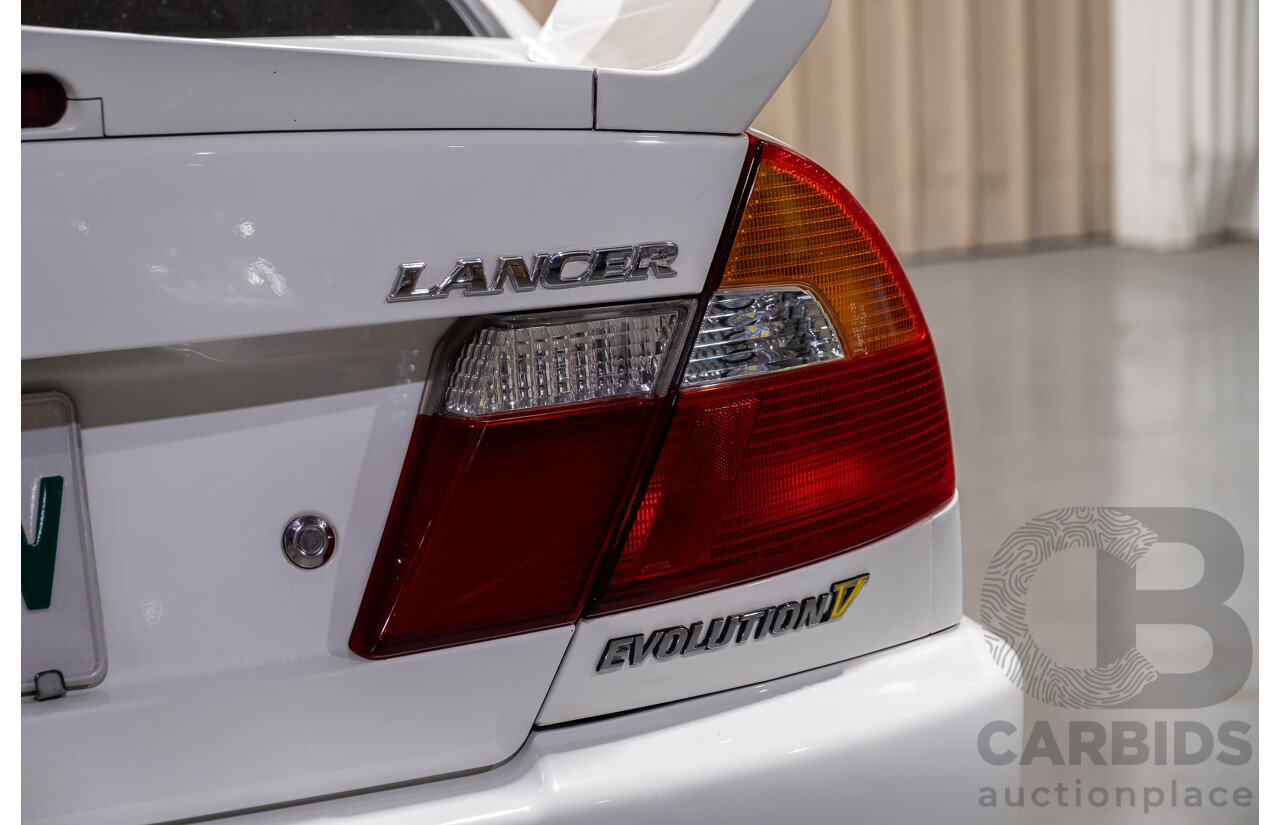 02/1998 Mitsubishi Lancer Evolution V AWD (Evo 5) 4d Sedan White Turbocharged 2.0L - Import