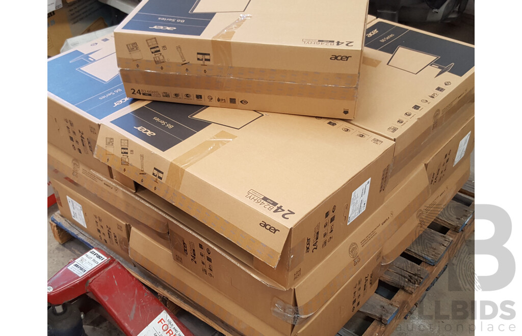 Bulk Lot of Assorted LCD Monitors