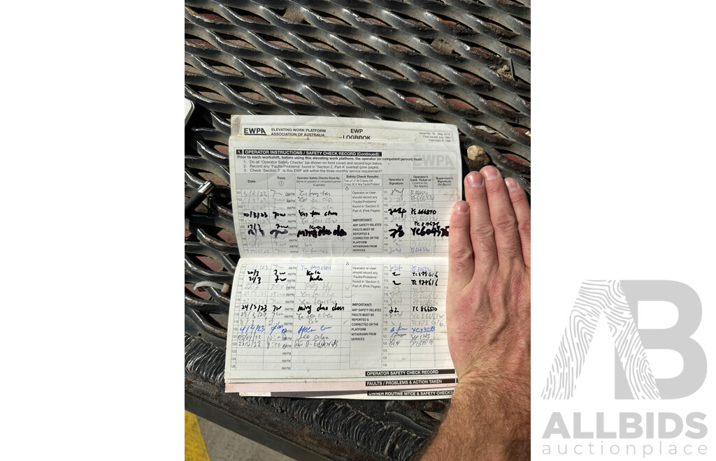 2020 SKYJACK SJ 12 E    (Scissor Lift)