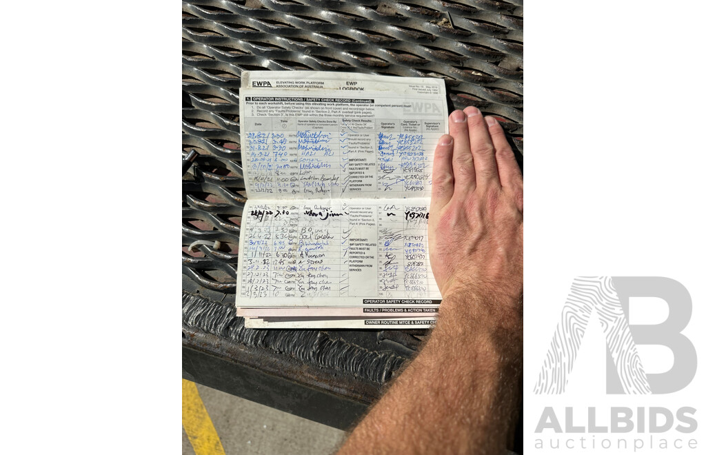 2020 SKYJACK SJ 12 E    (Scissor Lift)