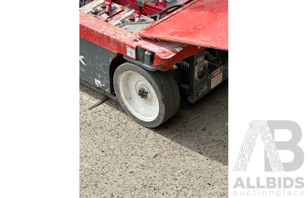 2020 SKYJACK SJ 12 E    (Scissor Lift)