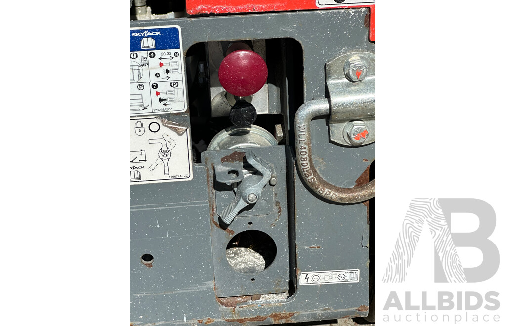 2020 SKYJACK SJ 12 E    (Scissor Lift)