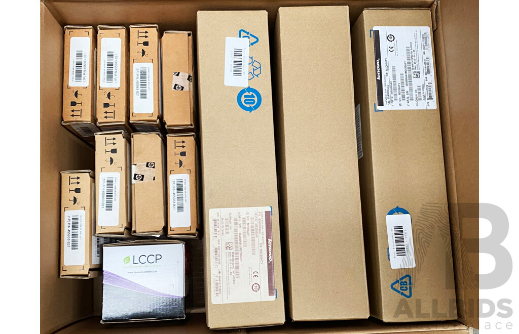 Pallet Lot of Assorted Video Cables/Docking Stations/Laptop Accessories