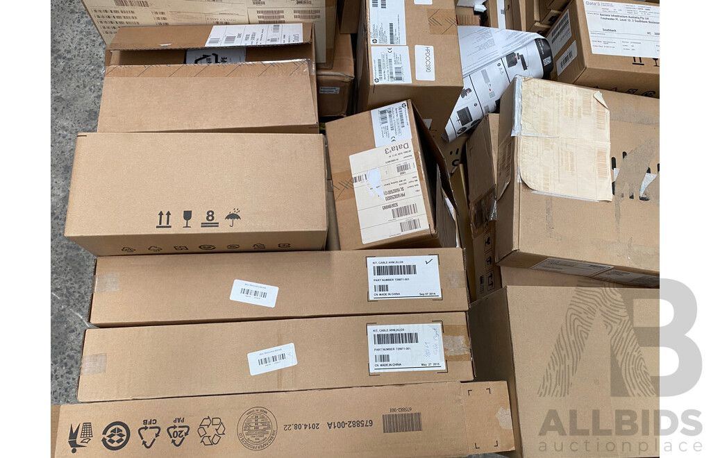 Pallet Lot of Assorted Video Cables/Docking Stations/Laptop Accessories