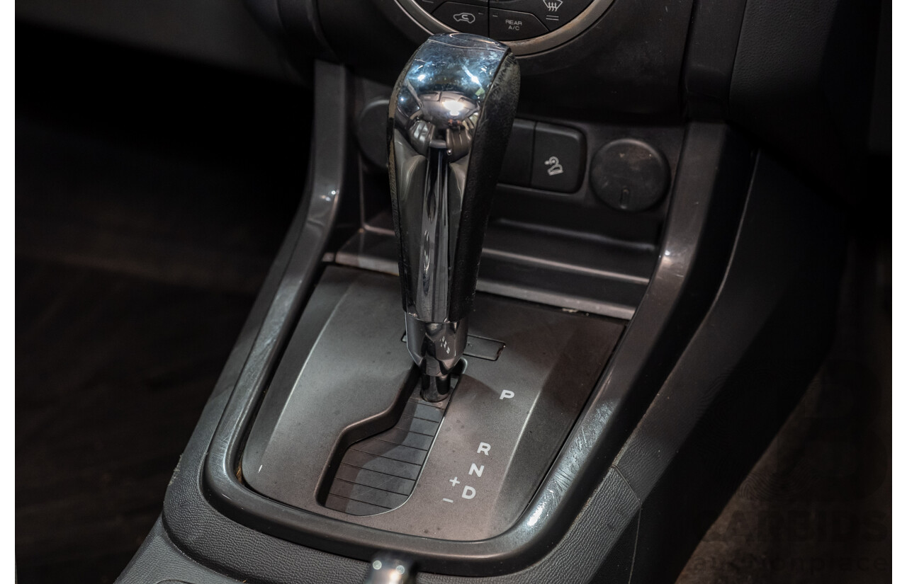 8/2013 Holden Colorado 7 LTZ (4x4) RG 4d Wagon White Turbo Diesel 2.8L - 7 Seater