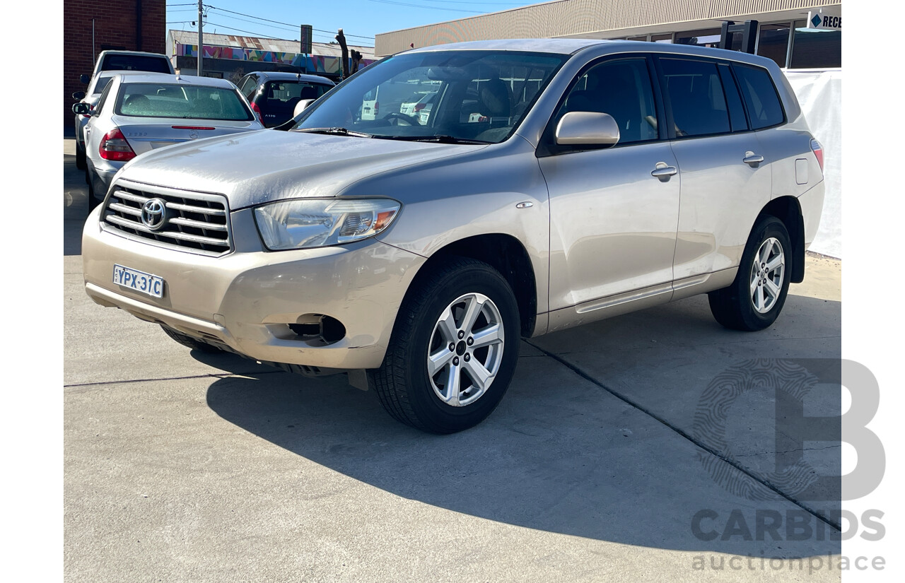 10/2009 Toyota Kluger KX-R (4x4) 7 SEAT GSU45R 4d Wagon Gold 3.5L