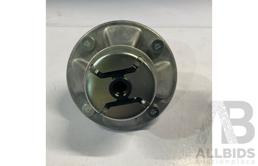 JOHN DEERE Spindle Housing Assembly (AM144377) - ORP $190.85