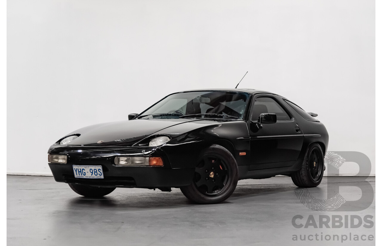 1/1985 Porsche 928 S  2d Coupe Black 4.7L V8